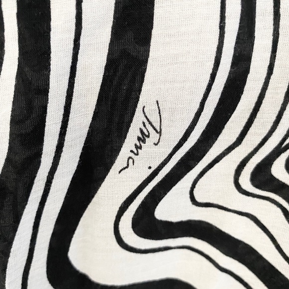 Trina Turk ✦ Silk Blend Beach Cover Tunic ✦ BW - Picture 9 of 11